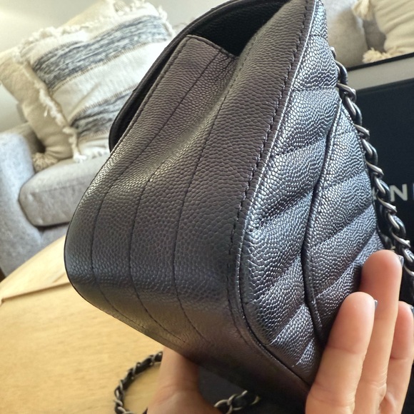 Chanel mini Rectangular in Caviar Chevron 17b iridescent - Picture 8 of 16